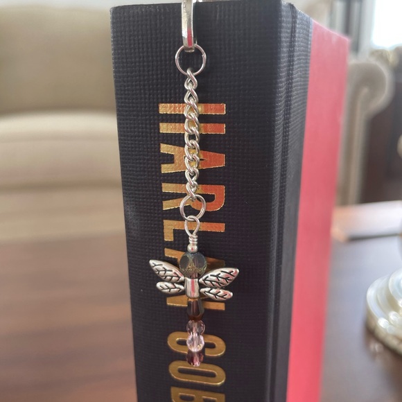 Handmade Purple & Pink Dragonfly Bookmark with Silver Tone Hook - ideal Gift - Picture 3 of 6